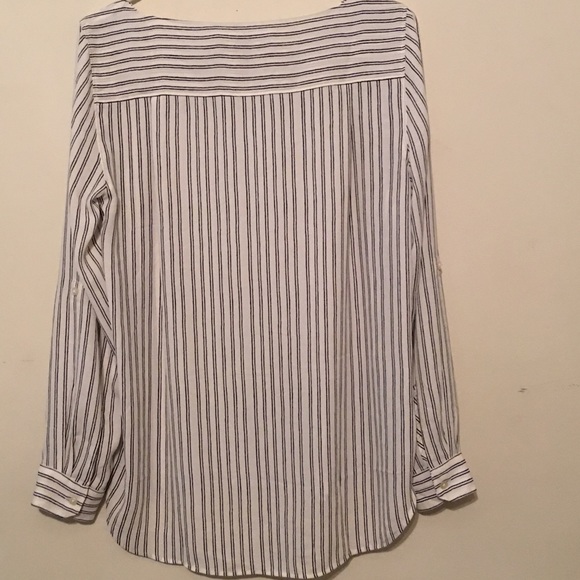 LOFT blouse - Picture 2 of 7